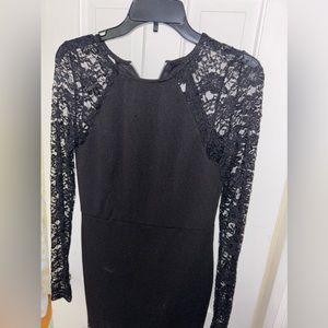 Super cute black Emerald Sundae dress. Size Medium.